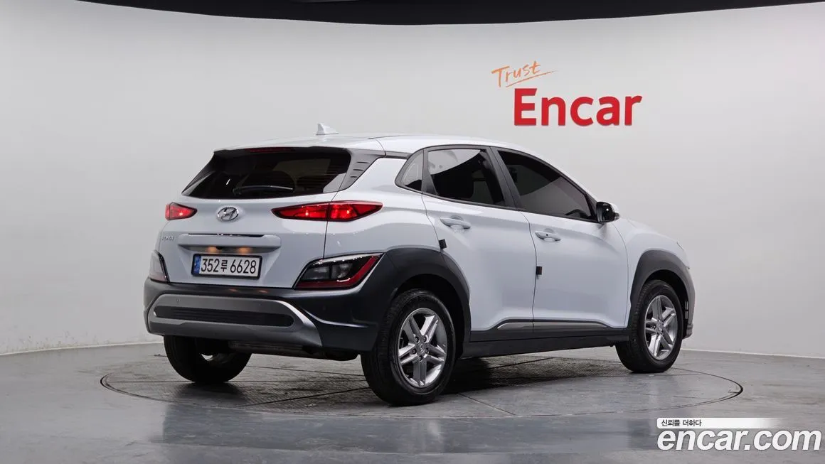 Hyundai Kona — фото 2