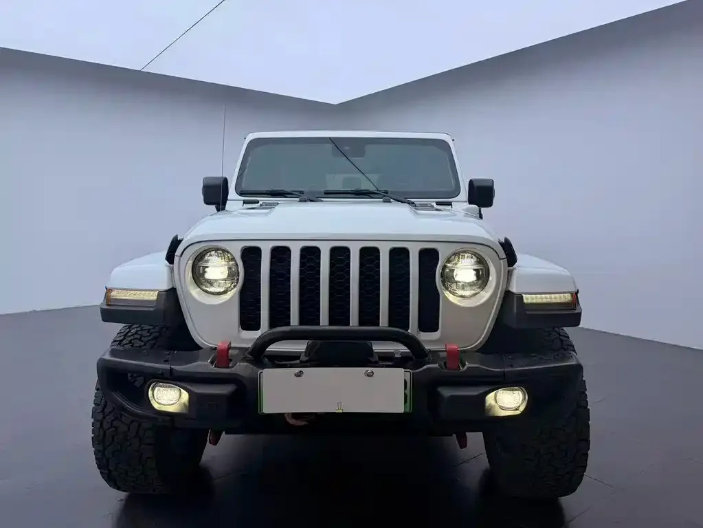 Jeep Wrangler PHEV — фото 4