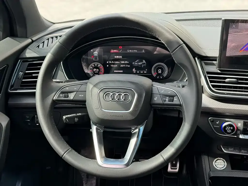 Audi Q5L — фото 2