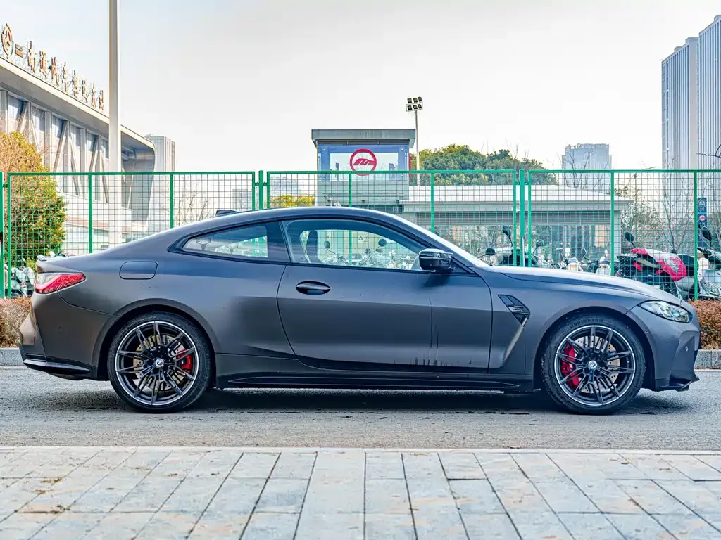 BMW M4 — фото 3