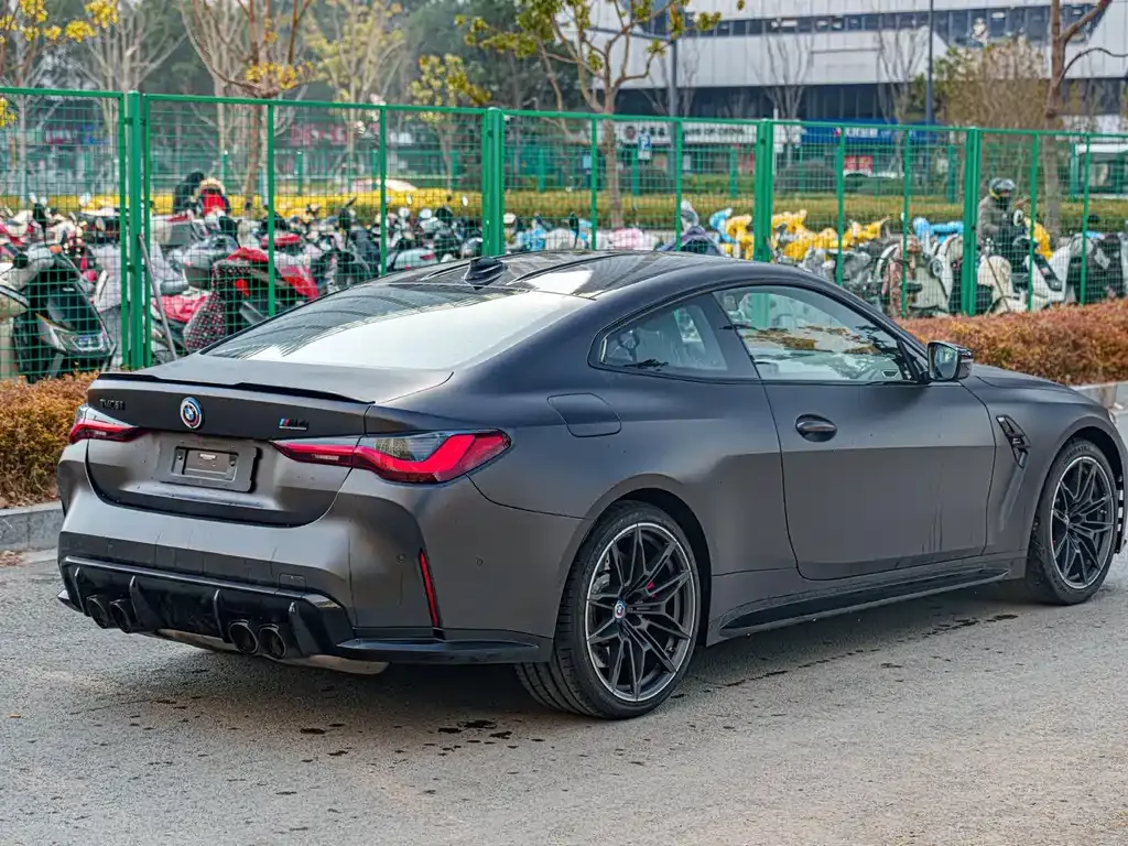 BMW M4 — фото 8