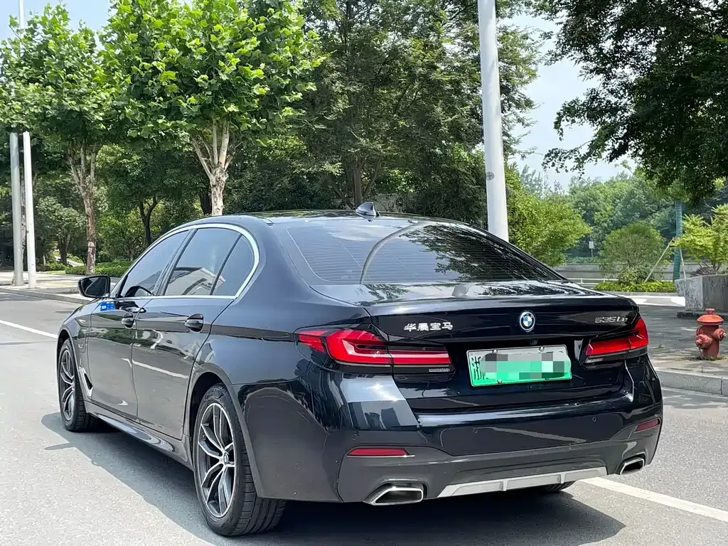 BMW 5 Series New Energy — фото 5