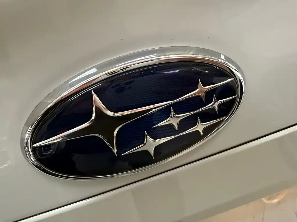 Subaru Legacy — фото 4