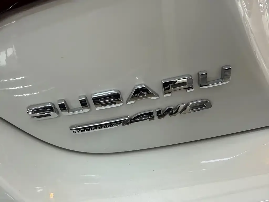 Subaru Legacy — фото 3