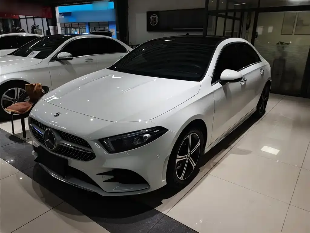 Mercedes-Benz A-Class — фото 1