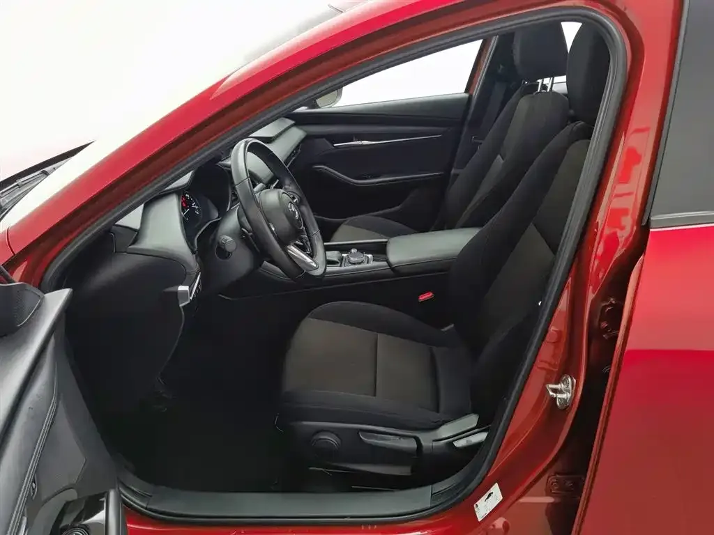 Mazda 3 Axela — фото 10