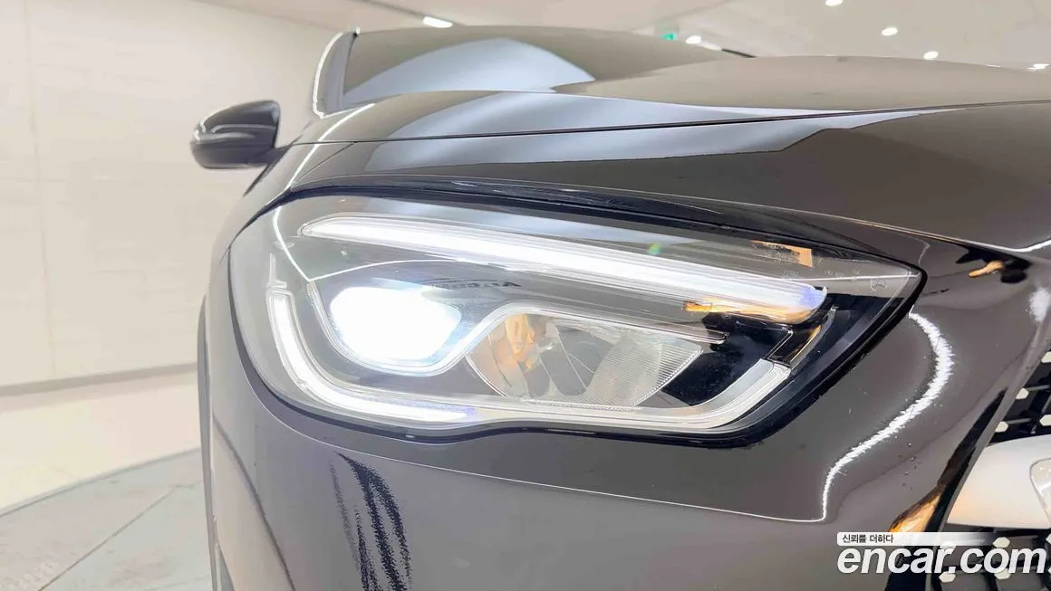 Mercedes-Benz GLA-Class — фото 10