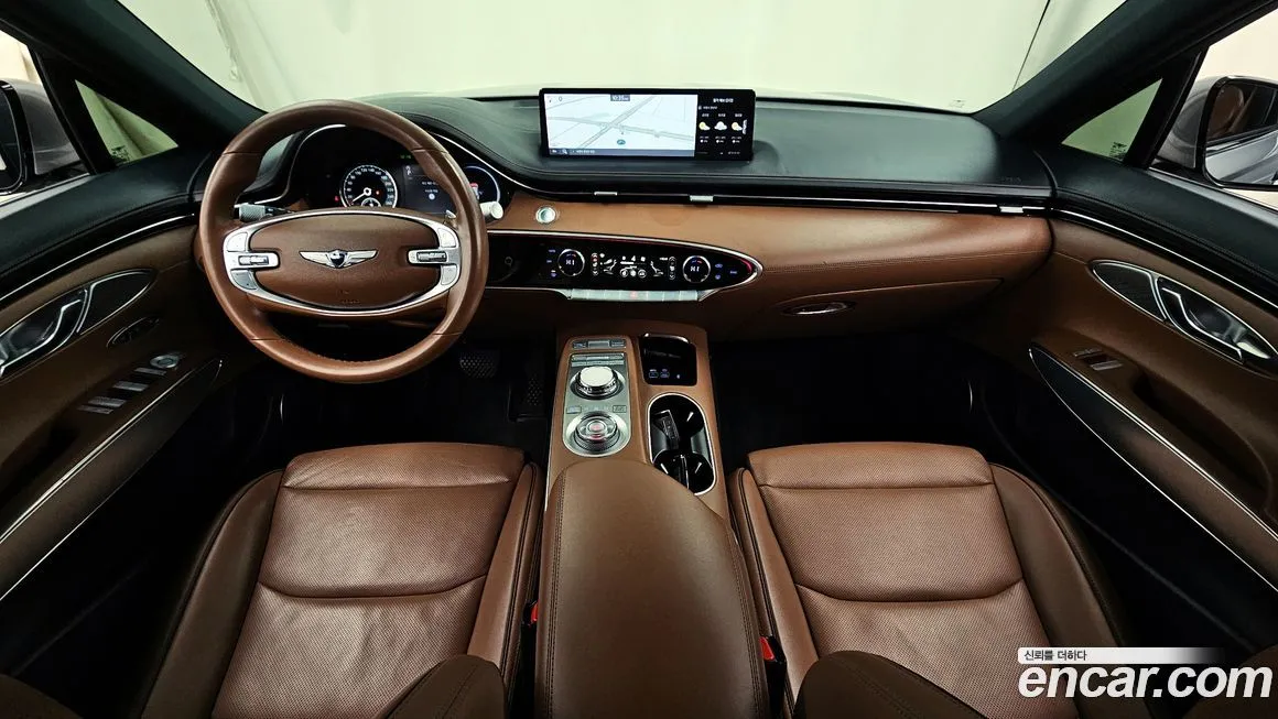 Genesis GV70 — фото 1