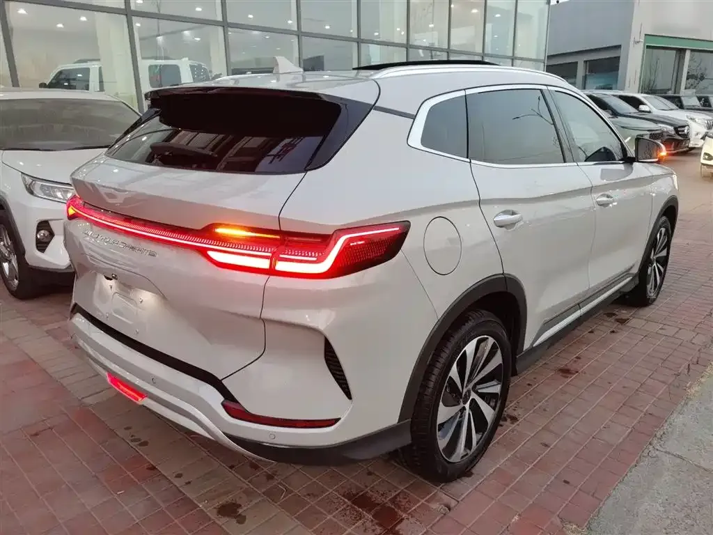 BYD PLUS New Energy — фото 5