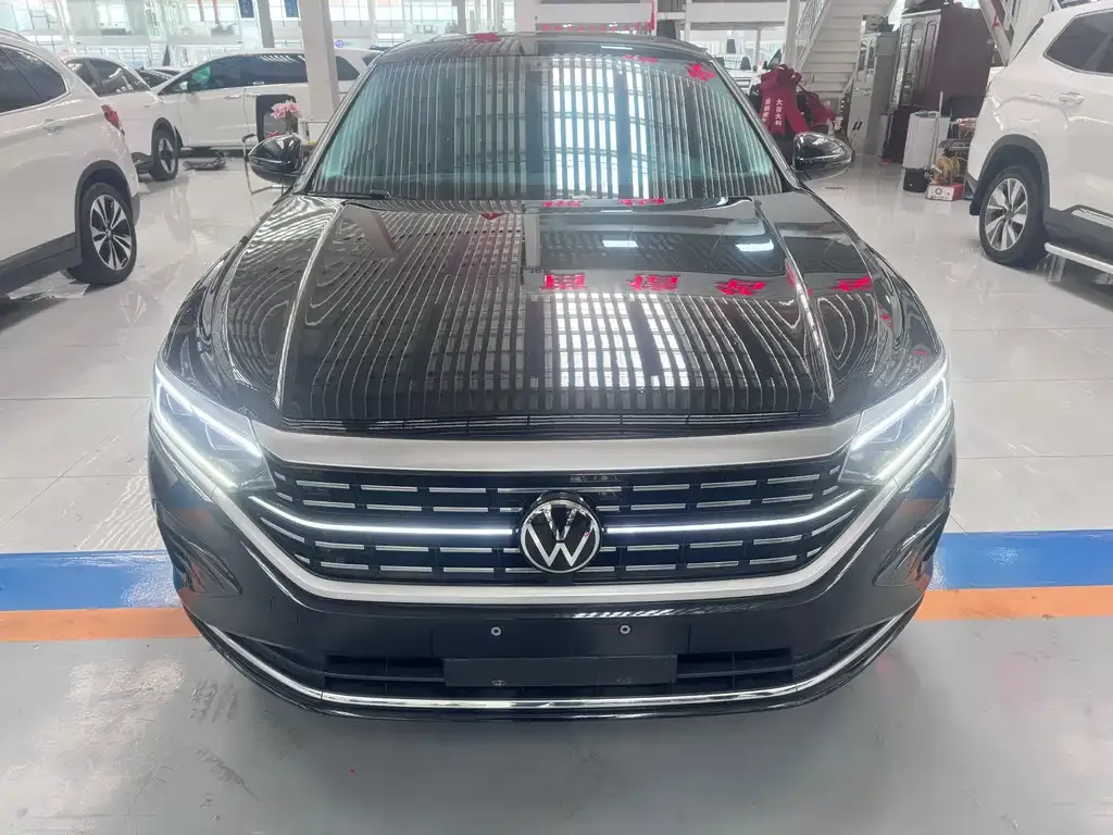 Volkswagen Passat — фото 2