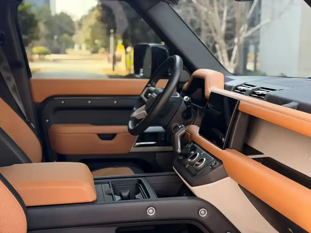 Land Rover Defender — фото 2