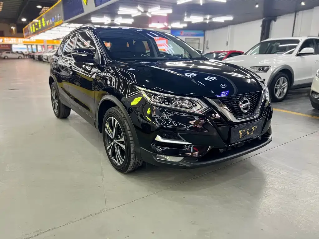Nissan Qashqai — фото 7