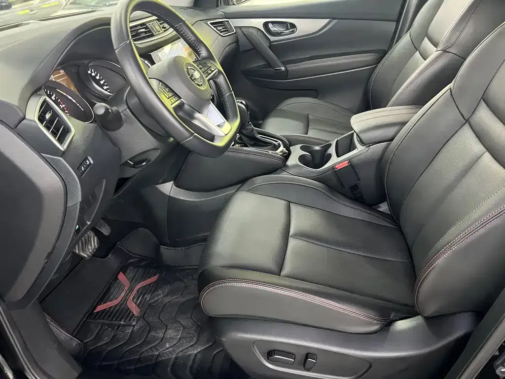 Nissan Qashqai — фото 10