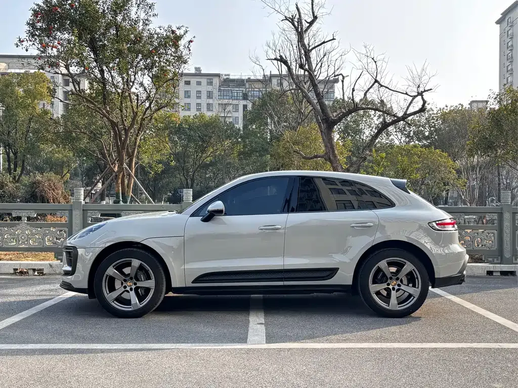 Porsche Macan — фото 8