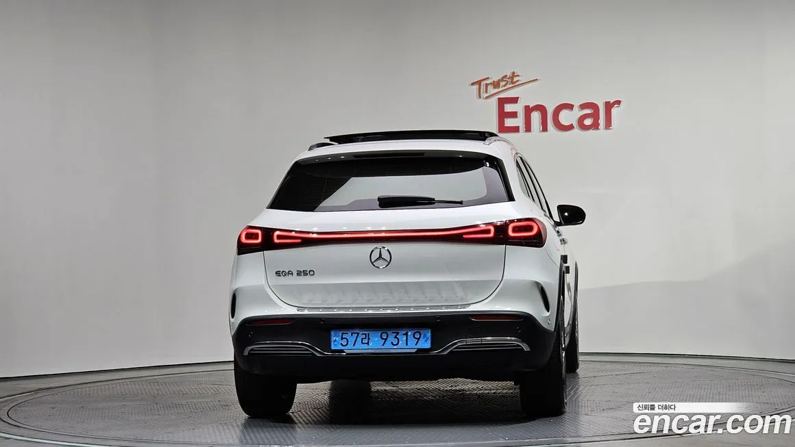 Mercedes-Benz EQA — фото 4
