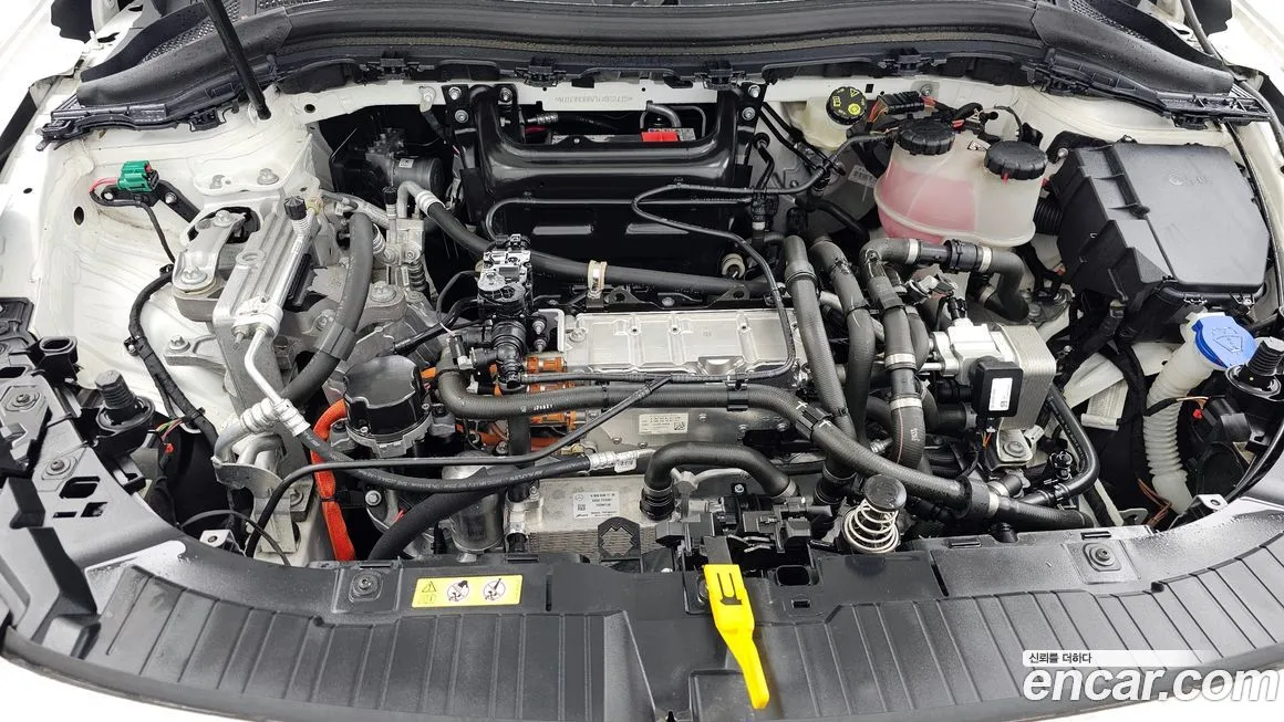 Mercedes-Benz EQA — фото 10