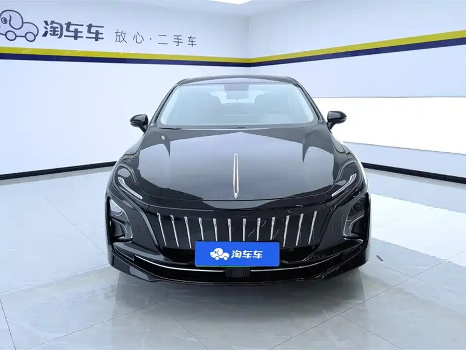 Hongqi E-QM5 — фото 2
