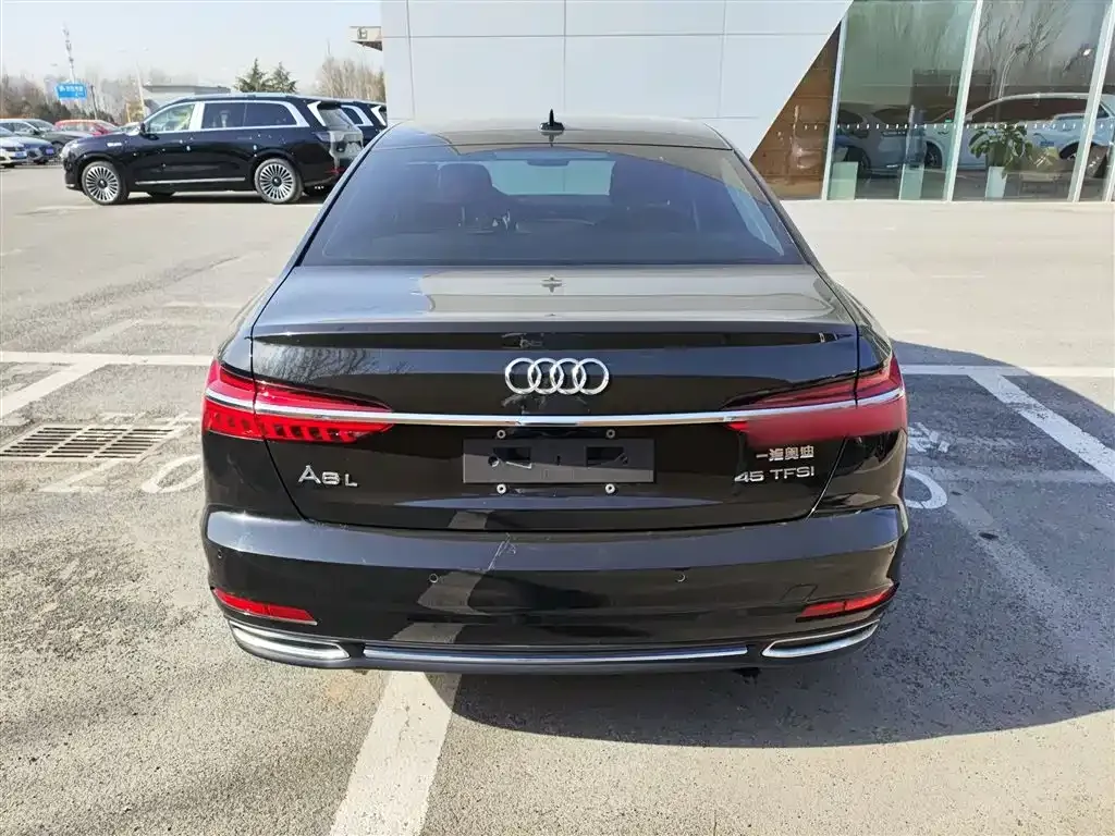 Audi A6L — фото 5