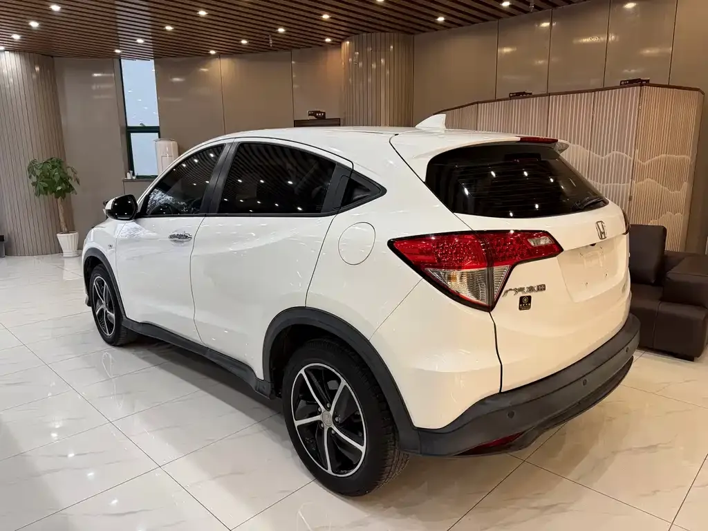 Honda Vezel — фото 2