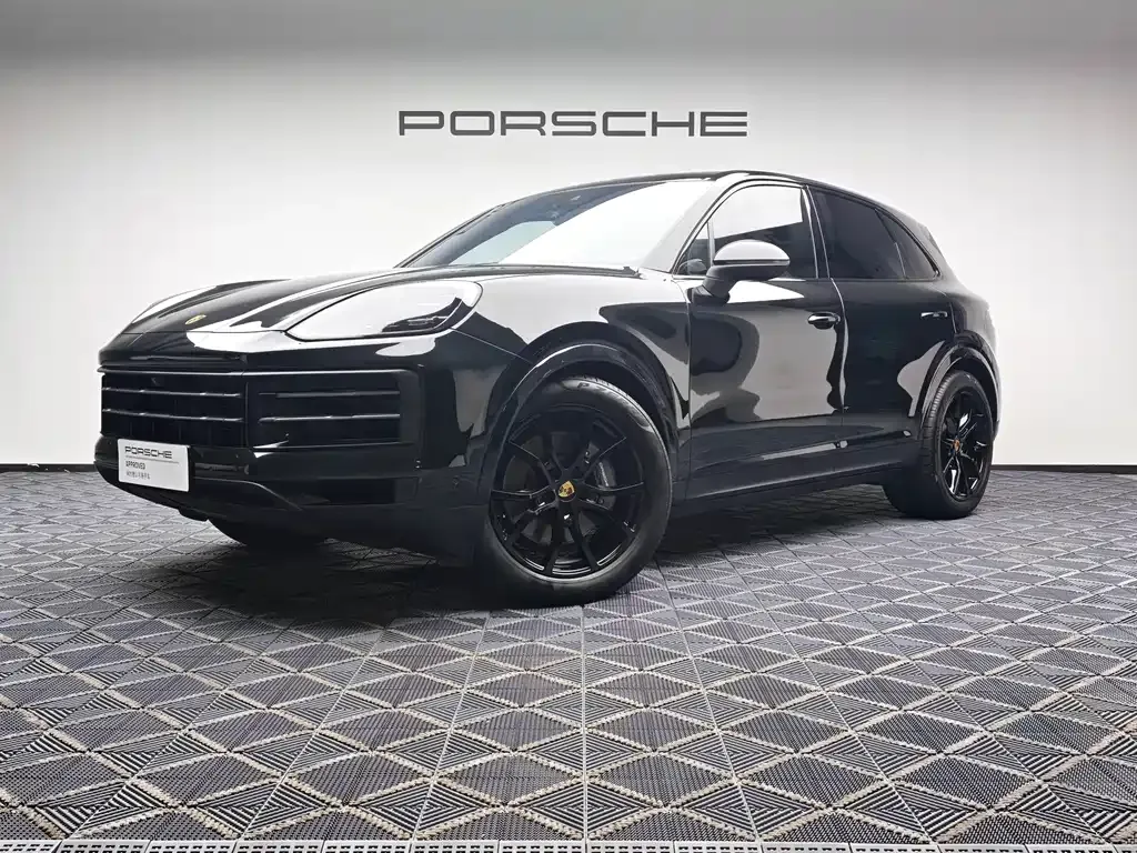 Porsche Cayenne — фото 1