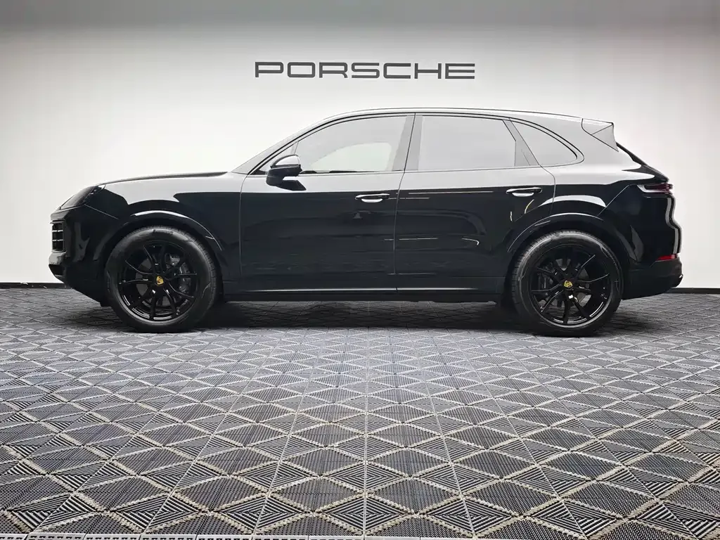 Porsche Cayenne — фото 8
