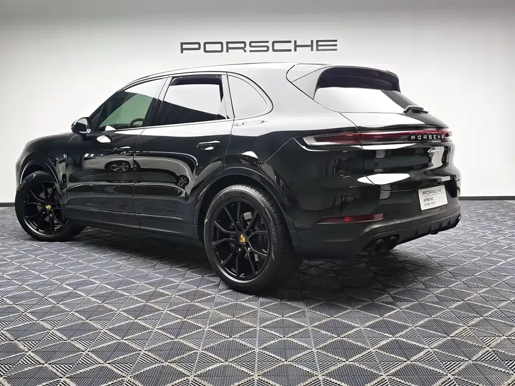 Porsche Cayenne — фото 9