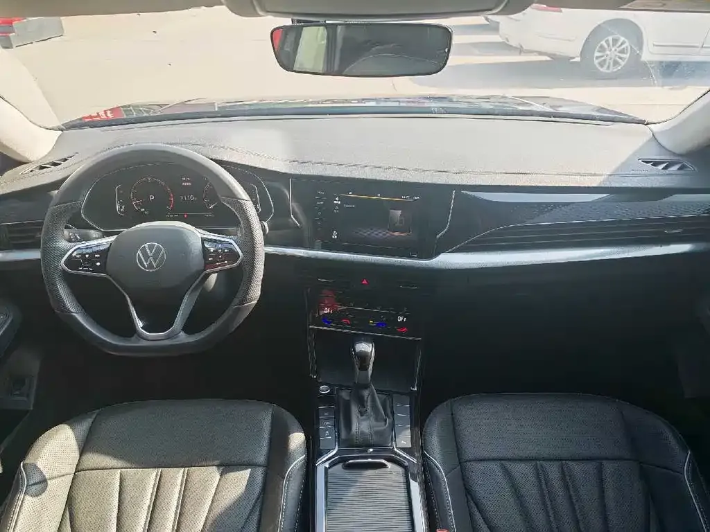 Volkswagen Passat — фото 9
