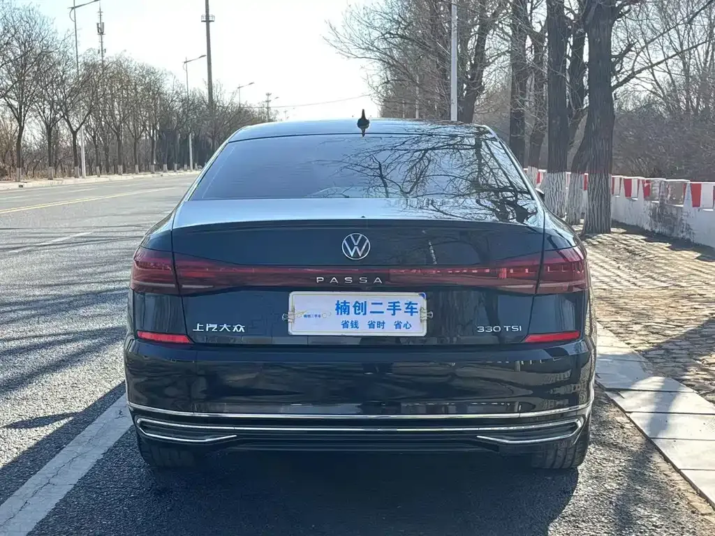 Volkswagen Passat — фото 7