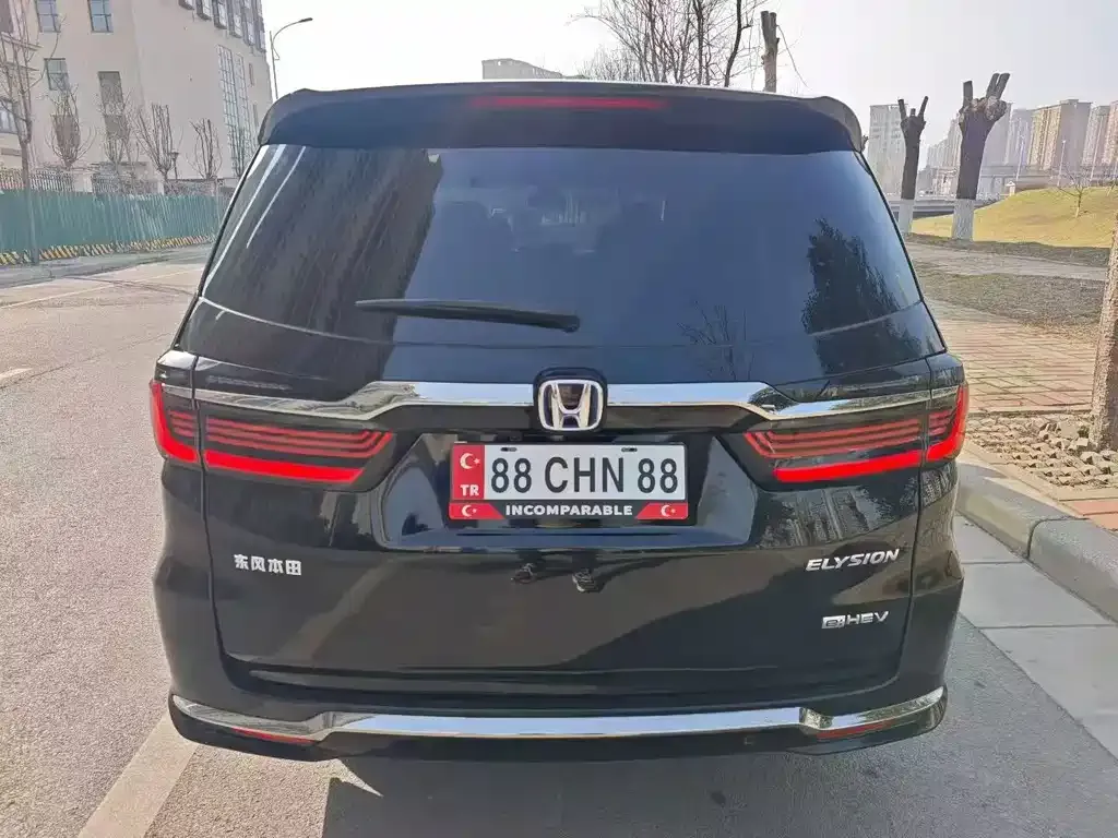 Honda Elysion — фото 2
