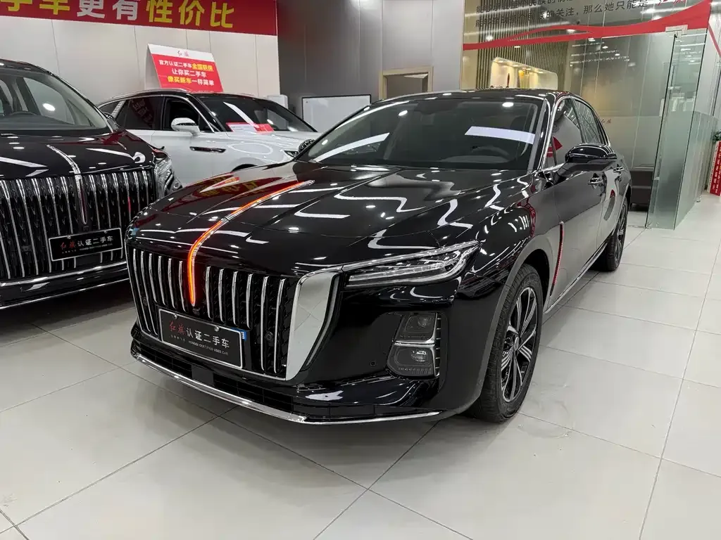 Hongqi H5 PHEV — фото 1