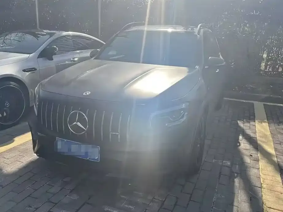 Mercedes-Benz GLB AMG — фото 1