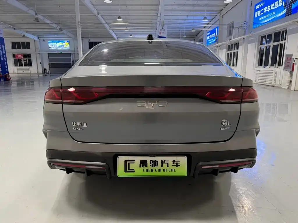 BYD Qin L — фото 10