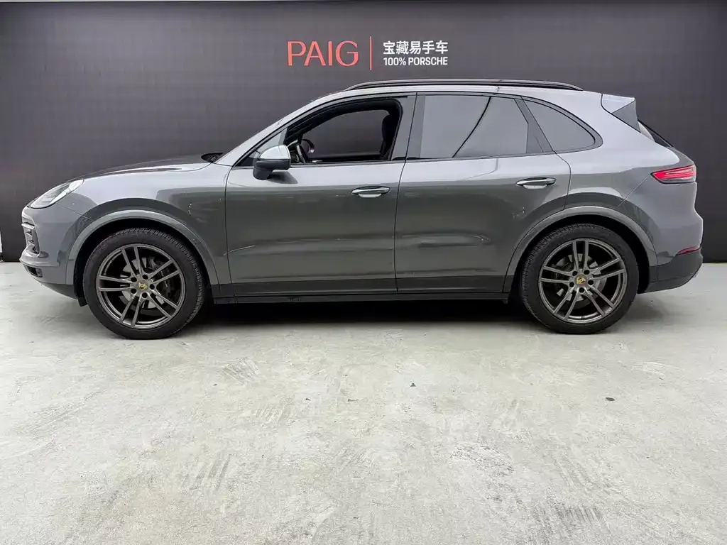Porsche Cayenne — фото 7