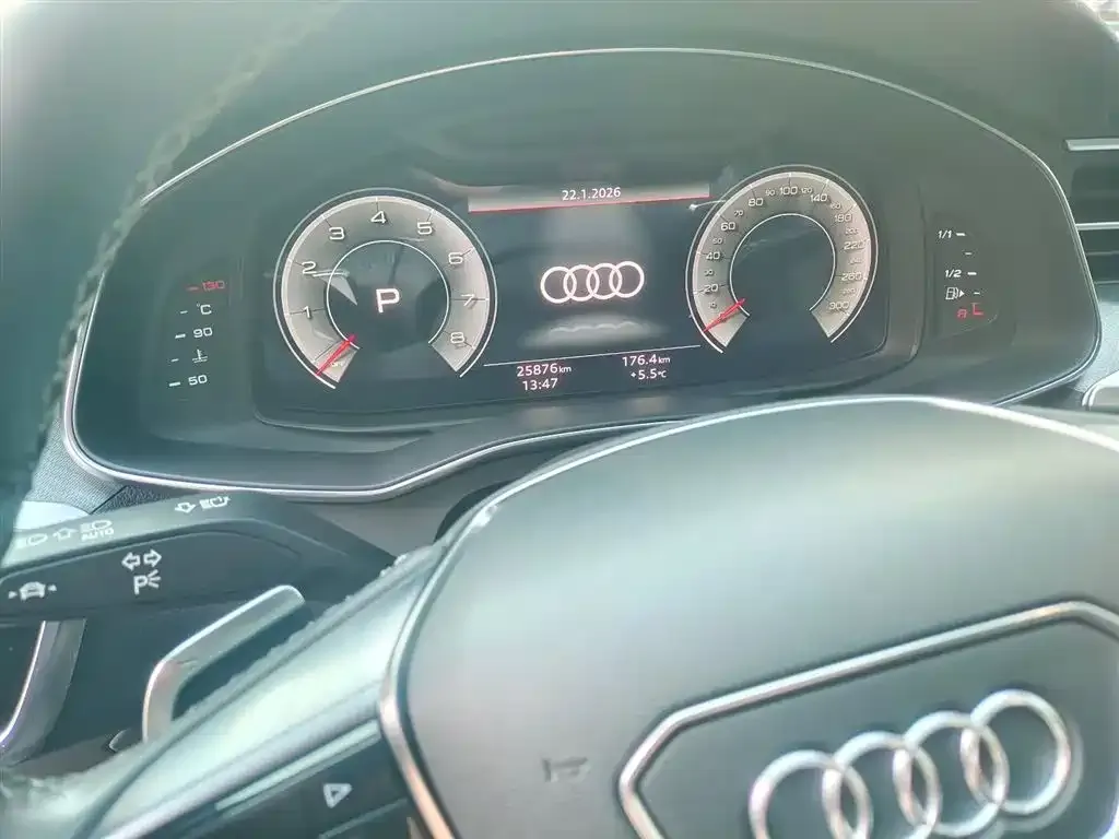 Audi A7L — фото 2