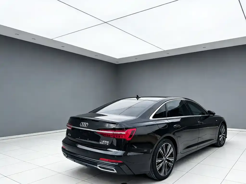 Audi A6L — фото 5