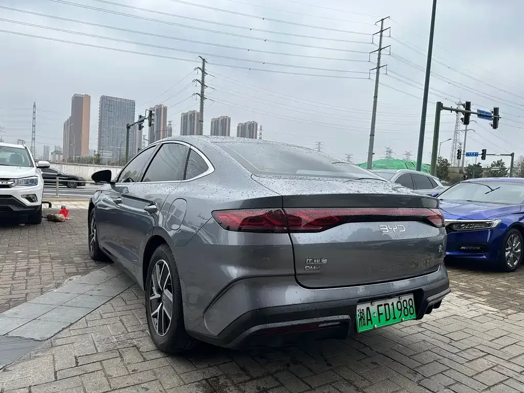 BYD Qin L — фото 4