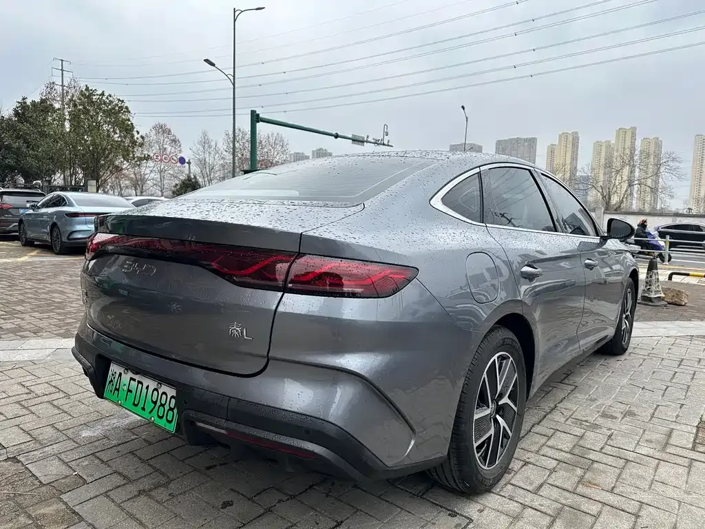 BYD Qin L — фото 10