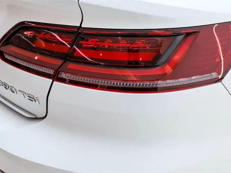 Volkswagen CC — фото 3