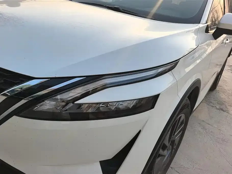 Nissan Qashqai — фото 10