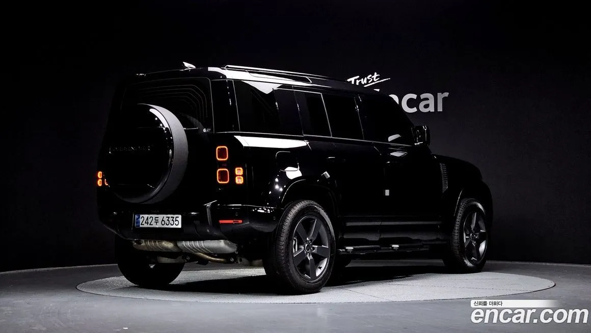 Land Rover Defender — фото 8