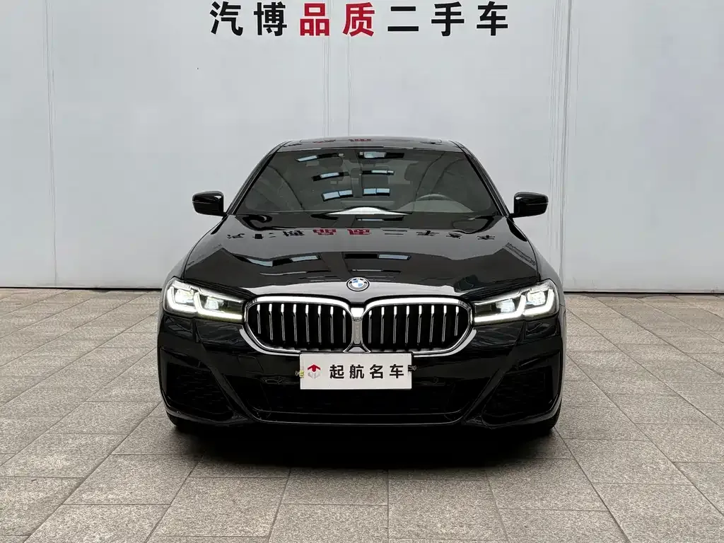 BMW 5 Series — фото 4