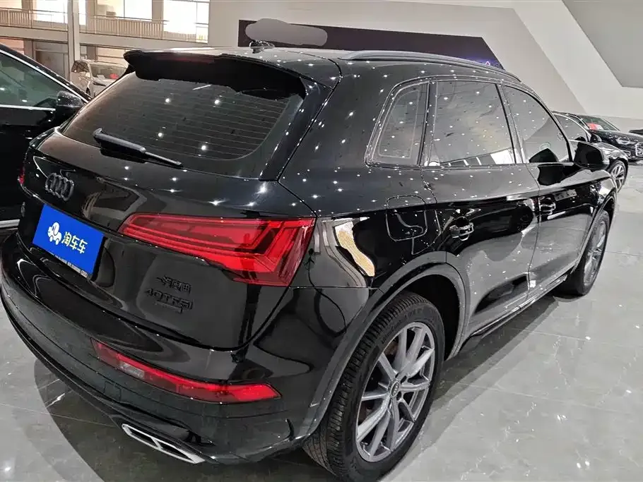 Audi Q5L Sportback — фото 8