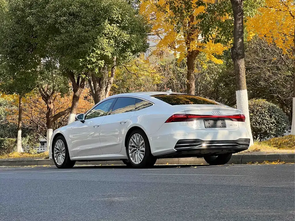 Audi A7 — фото 10