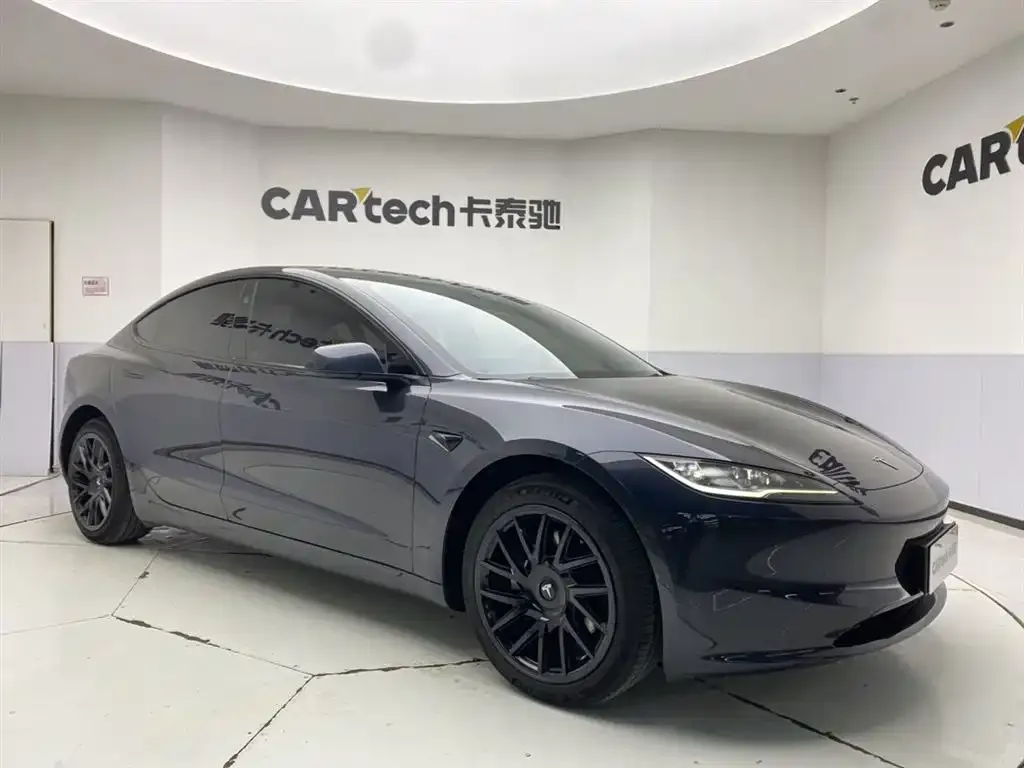 Tesla Model 3 — фото 6