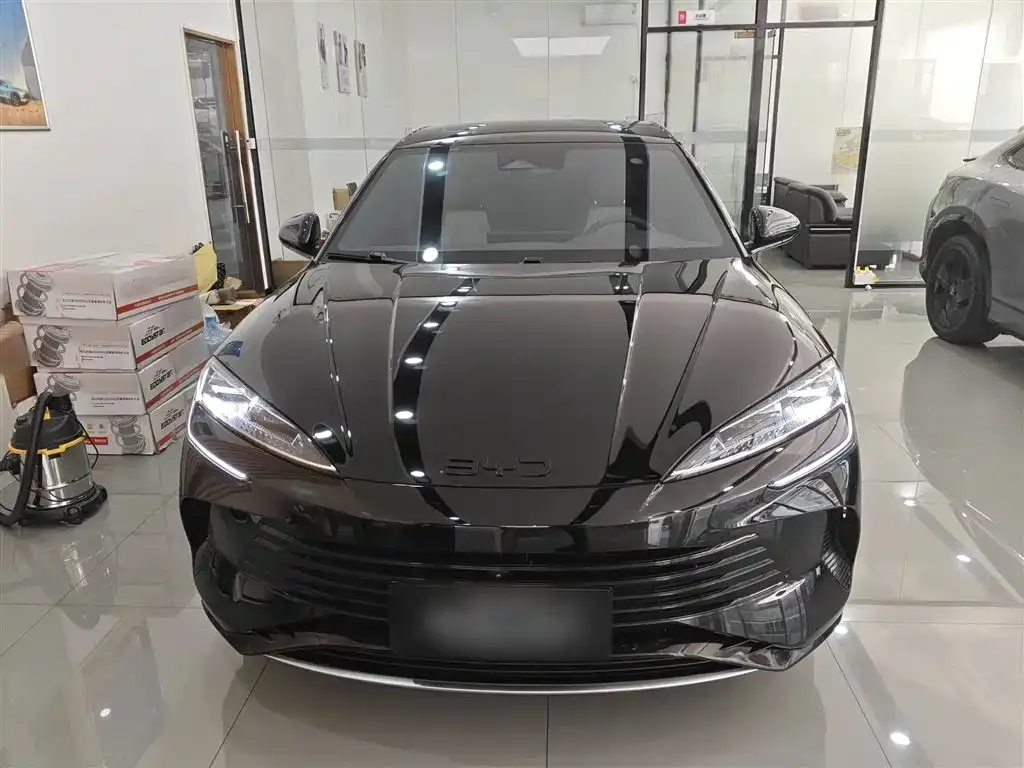 BYD Seal — фото 8