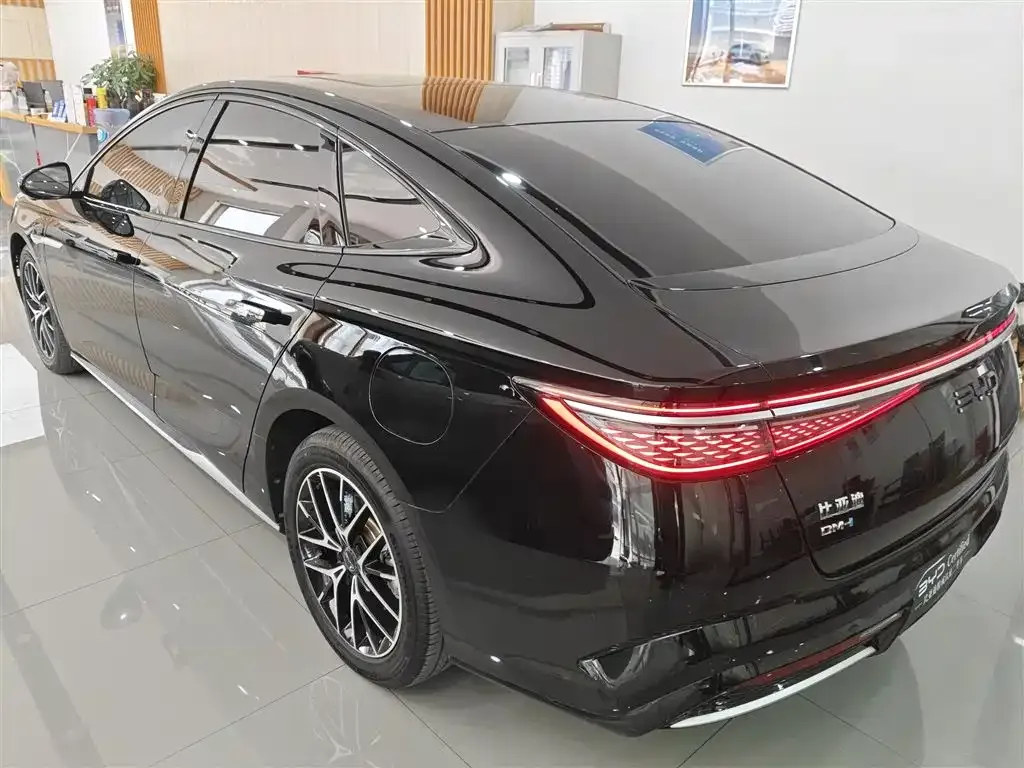 BYD Seal — фото 2