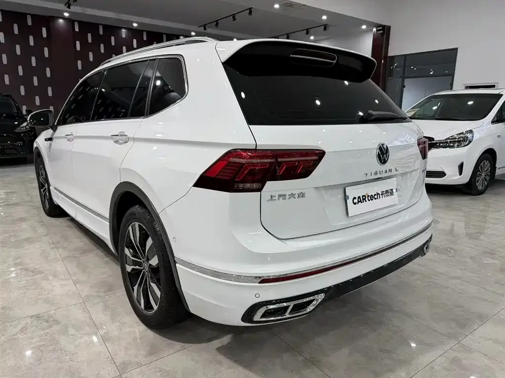 Volkswagen Tiguan L — фото 5