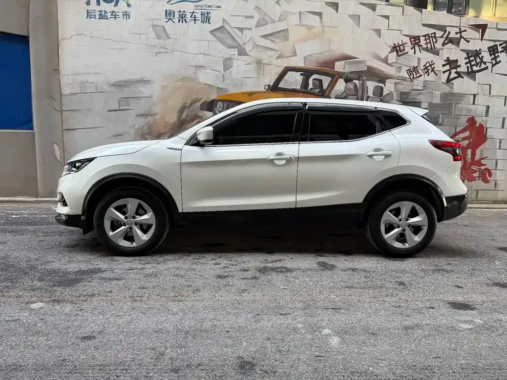 Nissan Qashqai — фото 5