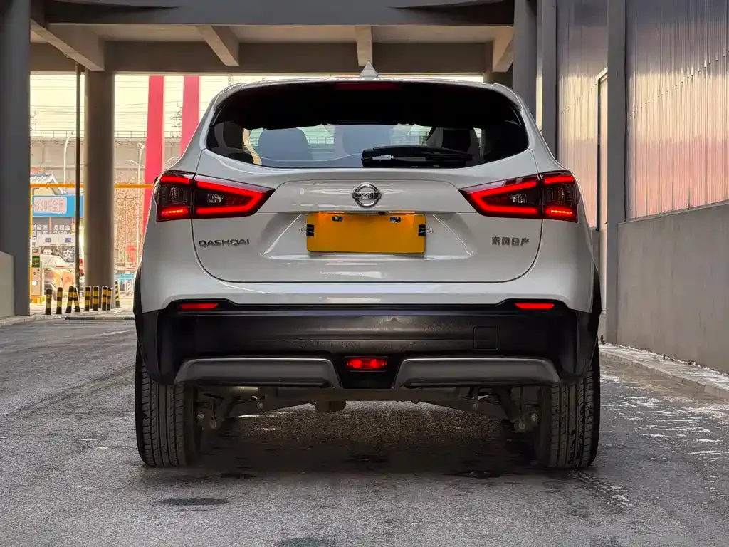 Nissan Qashqai — фото 2