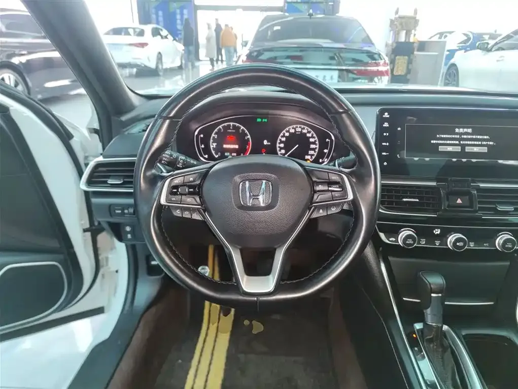 Honda Inspire — фото 5